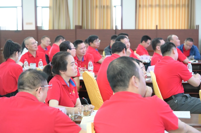1685345165516943.jpg 學(xué)員聽(tīng)講01.jpg
